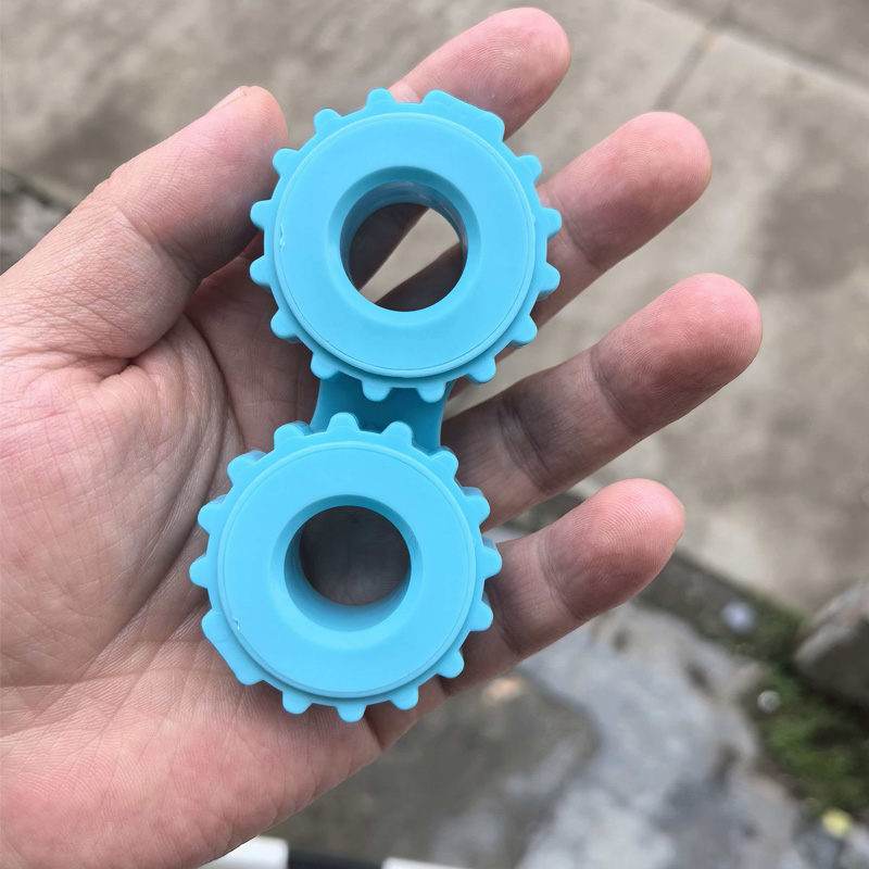 Nuovo Fidget Spinner a Catena  - Cycling Gear And Accessories recensione e prezzo